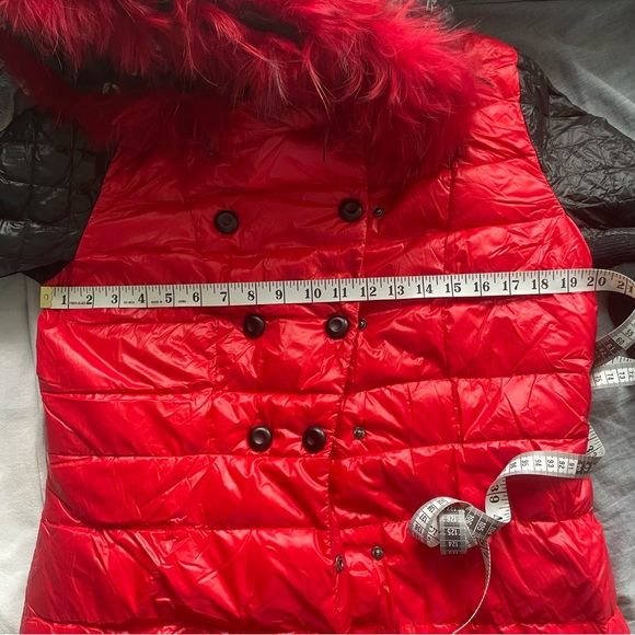 Simon Chang Red & Black Long Down Jacket with Fur Collar & Quilted Patterns - Picture 2 of 16